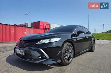 Седан Toyota Camry 2019 в 