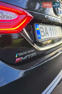 Седан Toyota Camry 2019 в 