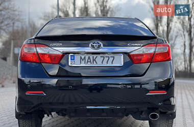Седан Toyota Camry 2012 в 