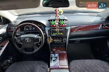 Седан Toyota Camry 2012 в 