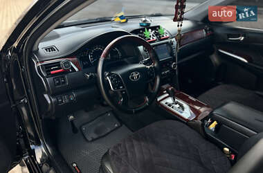 Седан Toyota Camry 2012 в 