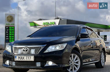 Седан Toyota Camry 2012 в 