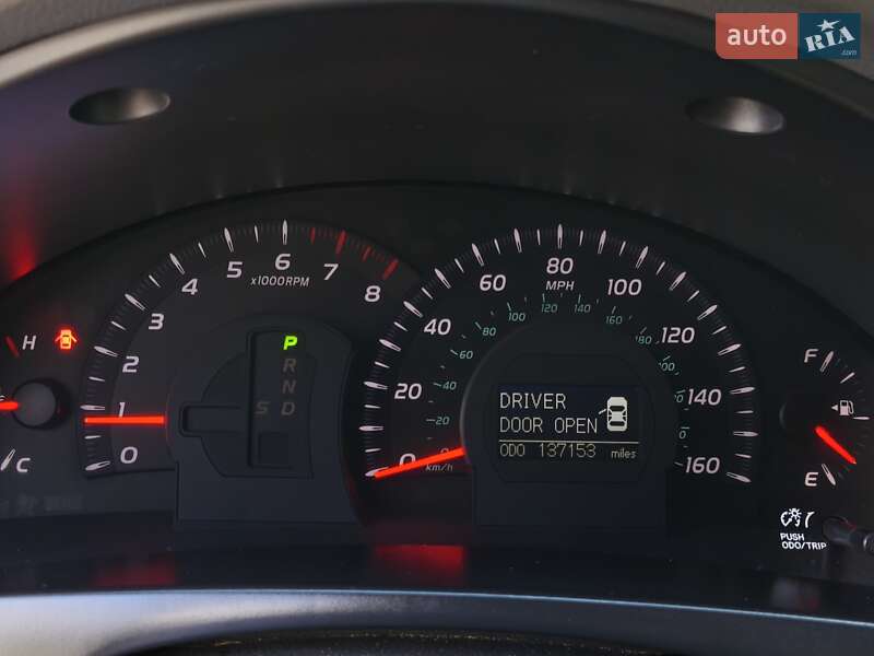 Седан Toyota Camry 2006 в Днепре