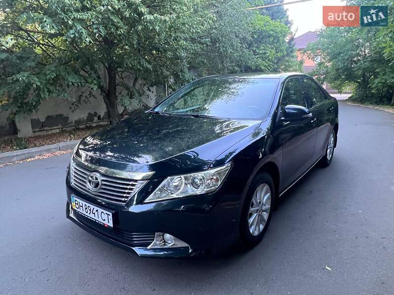 Седан Toyota Camry 2014 в Одессе