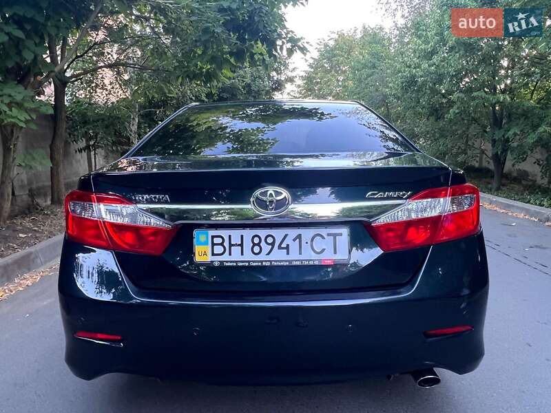 Седан Toyota Camry 2014 в Одессе