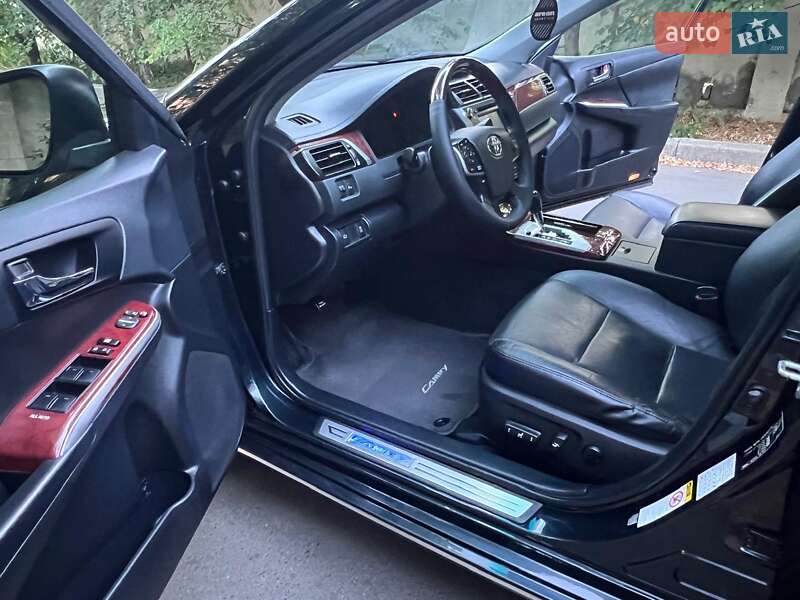 Седан Toyota Camry 2014 в Одессе