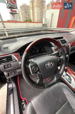 Седан Toyota Camry 2012 в 
