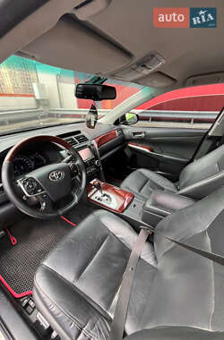 Седан Toyota Camry 2012 в 