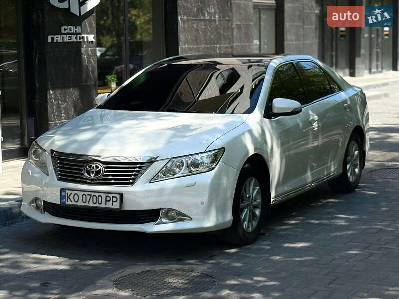 Toyota Camry 2012