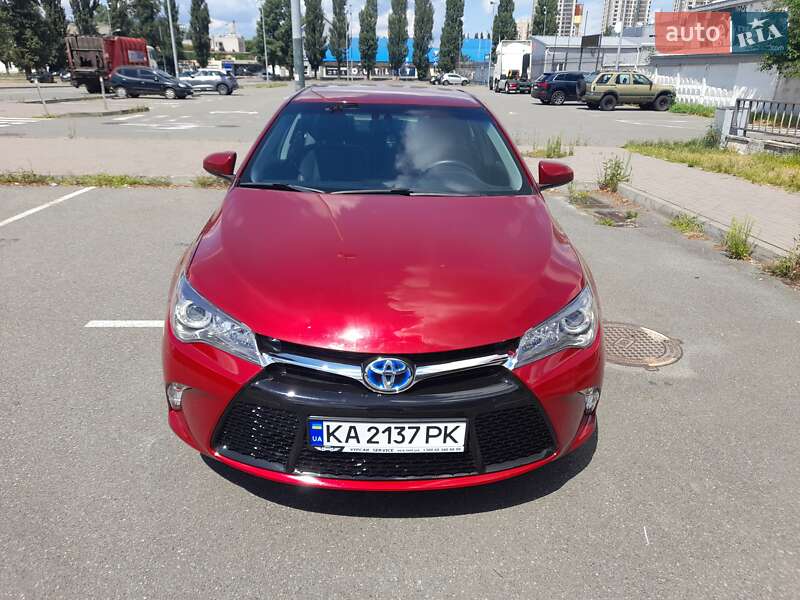 Toyota Camry 2016