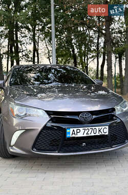 Седан Toyota Camry 2015 в Запоріжжі