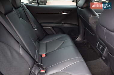 Седан Toyota Camry 2024 в 