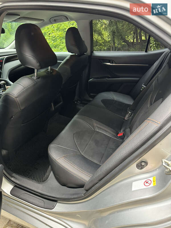 Седан Toyota Camry 2018 в Тернополе фото 14 Седан Toyota Camry 2018 в Тернополе