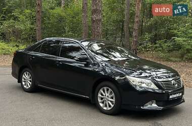 Седан Toyota Camry 2011 в Киеве