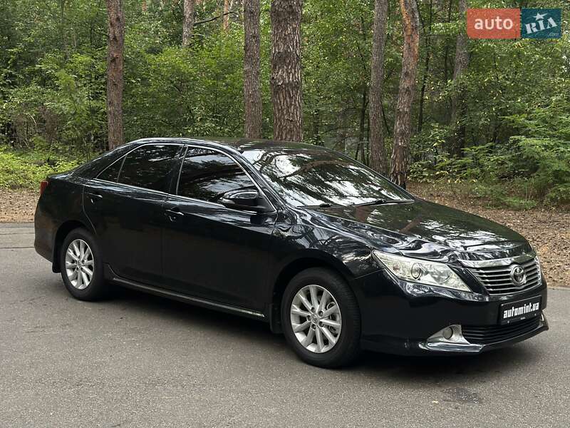 Toyota Camry 2011