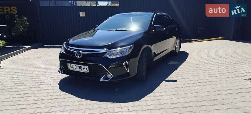 Toyota Camry 2017