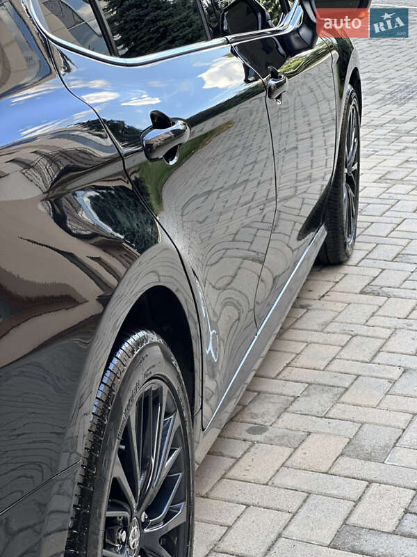 Седан Toyota Camry 2017 в Харькове