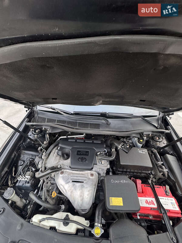 Седан Toyota Camry 2011 в Киеве