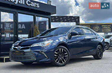 Седан Toyota Camry 2015 в Харькове