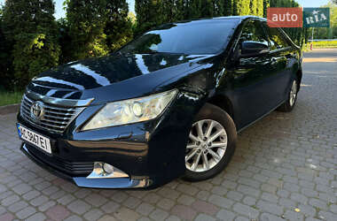 Седан Toyota Camry 2011 в Луцке