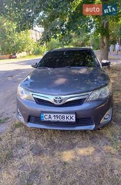 Седан Toyota Camry 2012 в Ватутіному