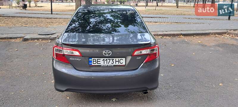Седан Toyota Camry 2014 в Миколаєві
