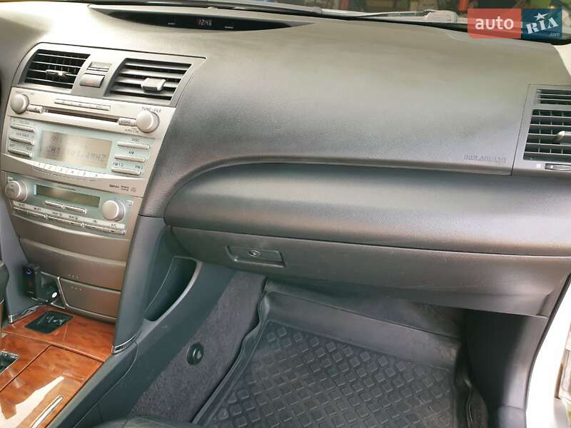 Седан Toyota Camry 2007 в Виннице