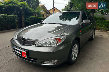 Седан Toyota Camry 2003 в Киеве