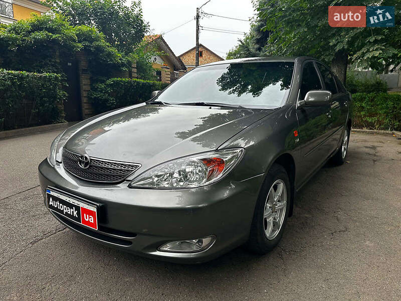 Toyota Camry 2003