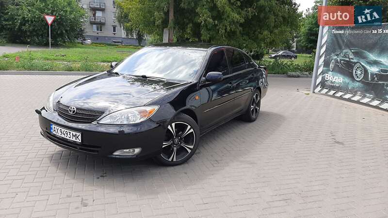 Toyota Camry 2004