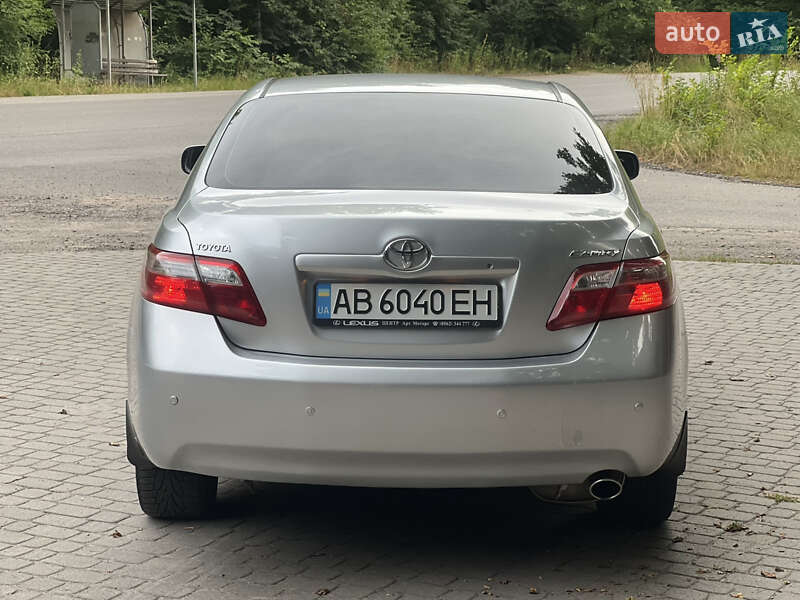 Седан Toyota Camry 2006 в Виннице