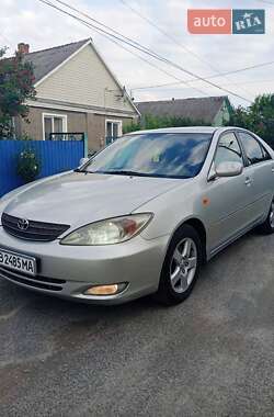 Седан Toyota Camry 2004 в Романіву