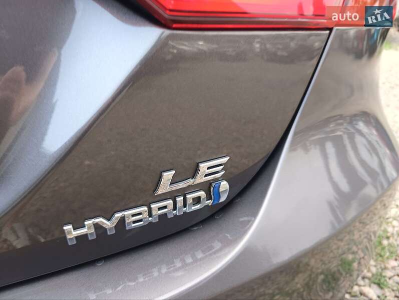 Седан Toyota Camry 2019 в Одессе