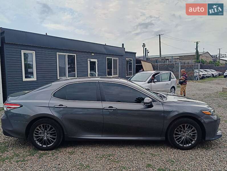 Седан Toyota Camry 2019 в Одессе