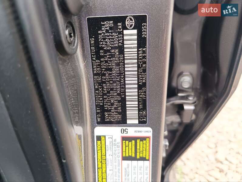 Седан Toyota Camry 2019 в Одессе