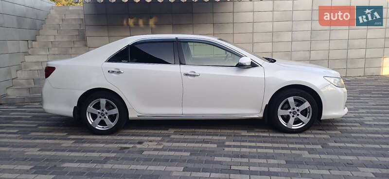 Седан Toyota Camry 2012 в Красилові