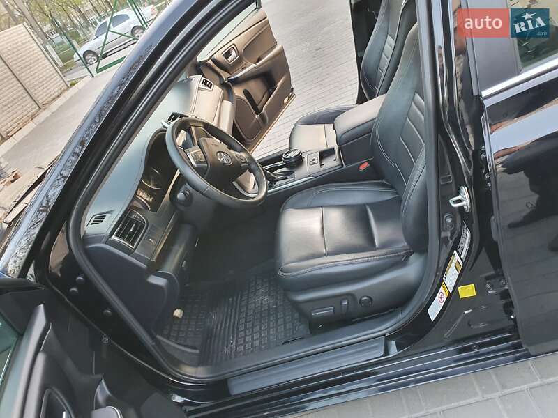 Седан Toyota Camry 2017 в Кременчуці