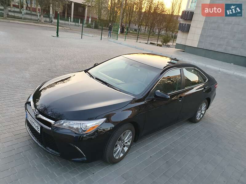 Седан Toyota Camry 2017 в Кременчуці