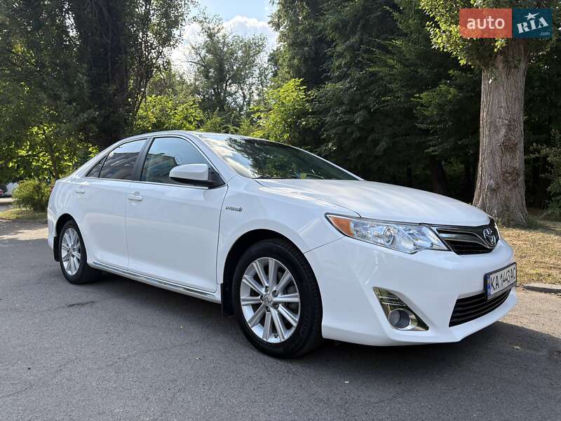 Toyota Camry 2014