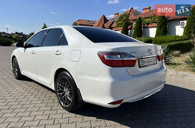 Седан Toyota Camry 2016 в 