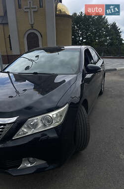 Седан Toyota Camry 2012 в Харькове