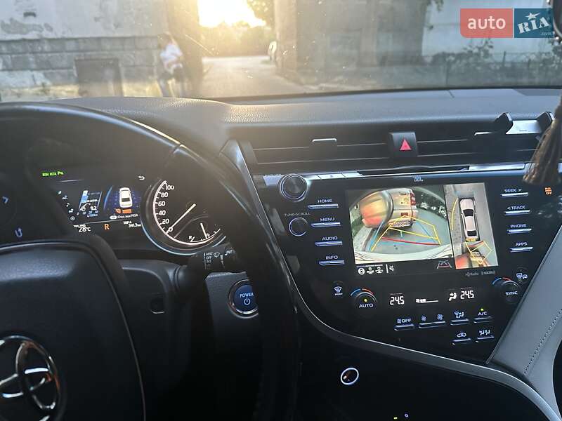 Седан Toyota Camry 2017 в Одесі