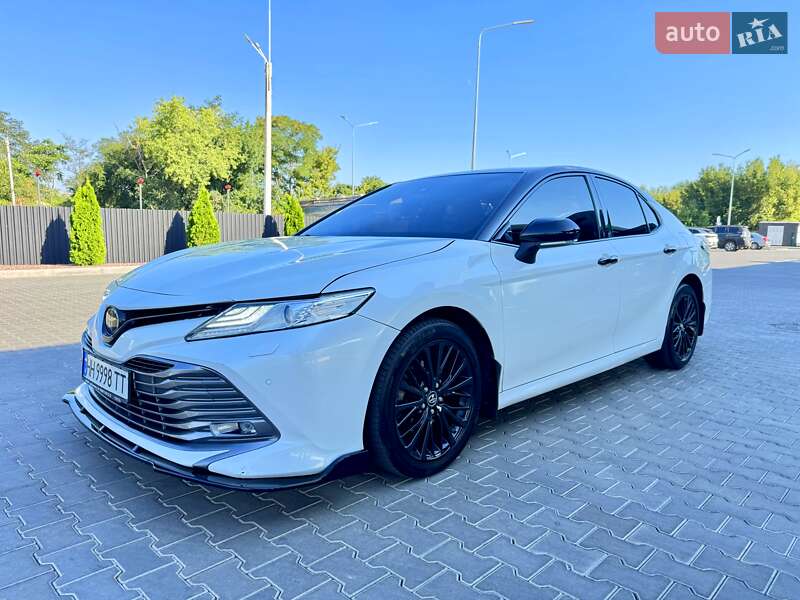 Toyota Camry 2018