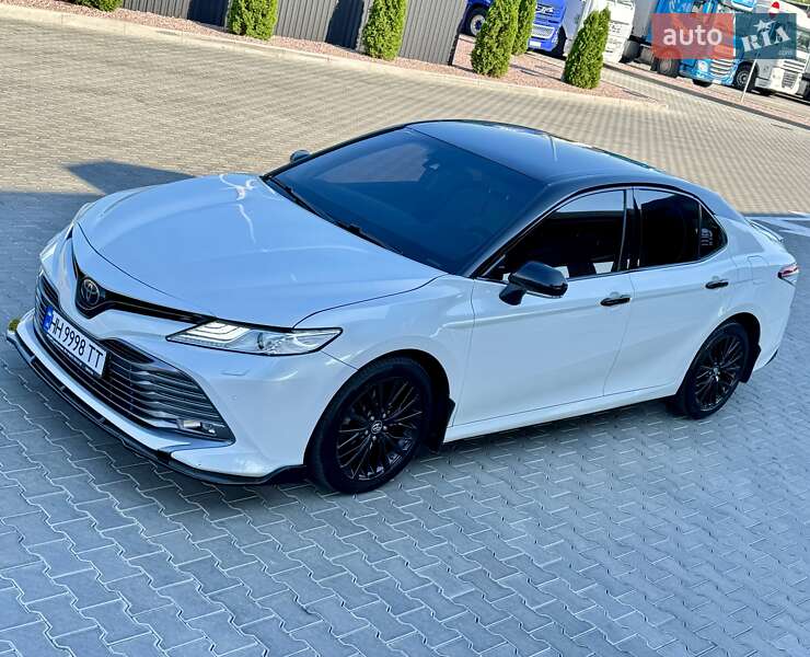 Toyota Camry 2018
