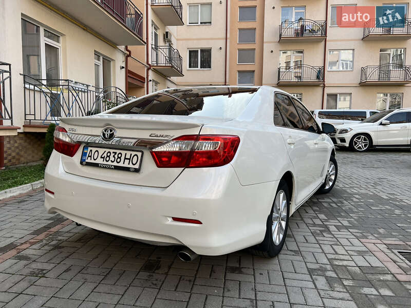 Седан Toyota Camry 2012 в Ужгороді фото 6 Седан Toyota Camry 2012 в Ужгороді