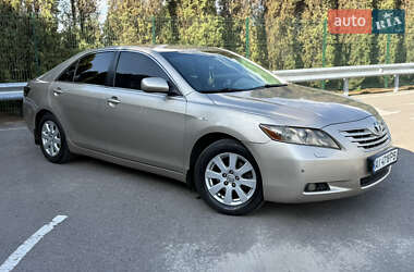 Седан Toyota Camry 2007 в Києві