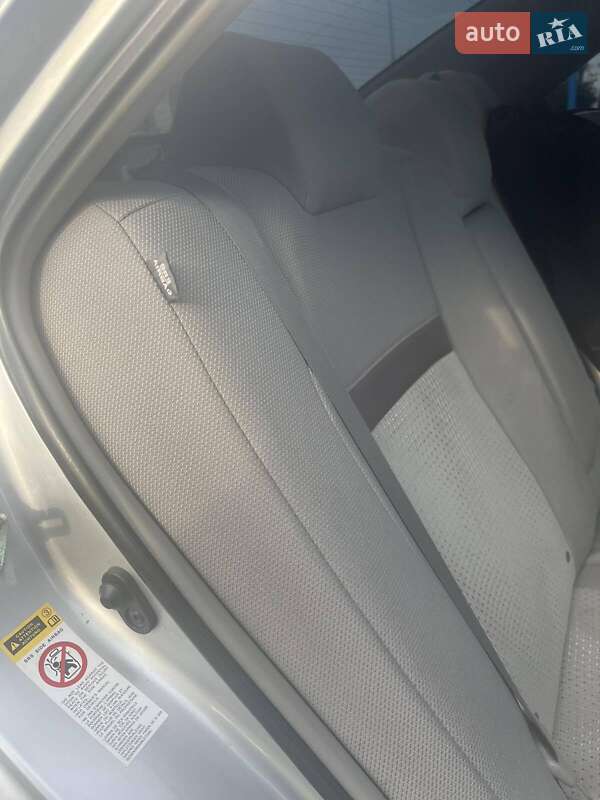 Седан Toyota Camry 2012 в Ужгороді