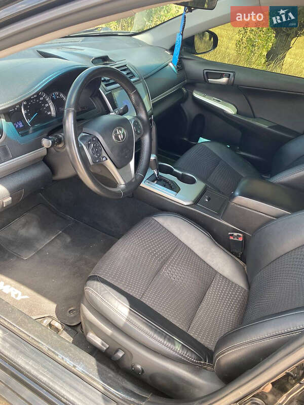 Седан Toyota Camry 2014 в Николаеве фото 8 Седан Toyota Camry 2014 в Николаеве