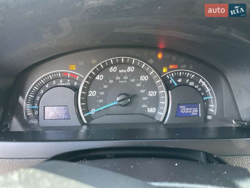 Седан Toyota Camry 2014 в Вінниці