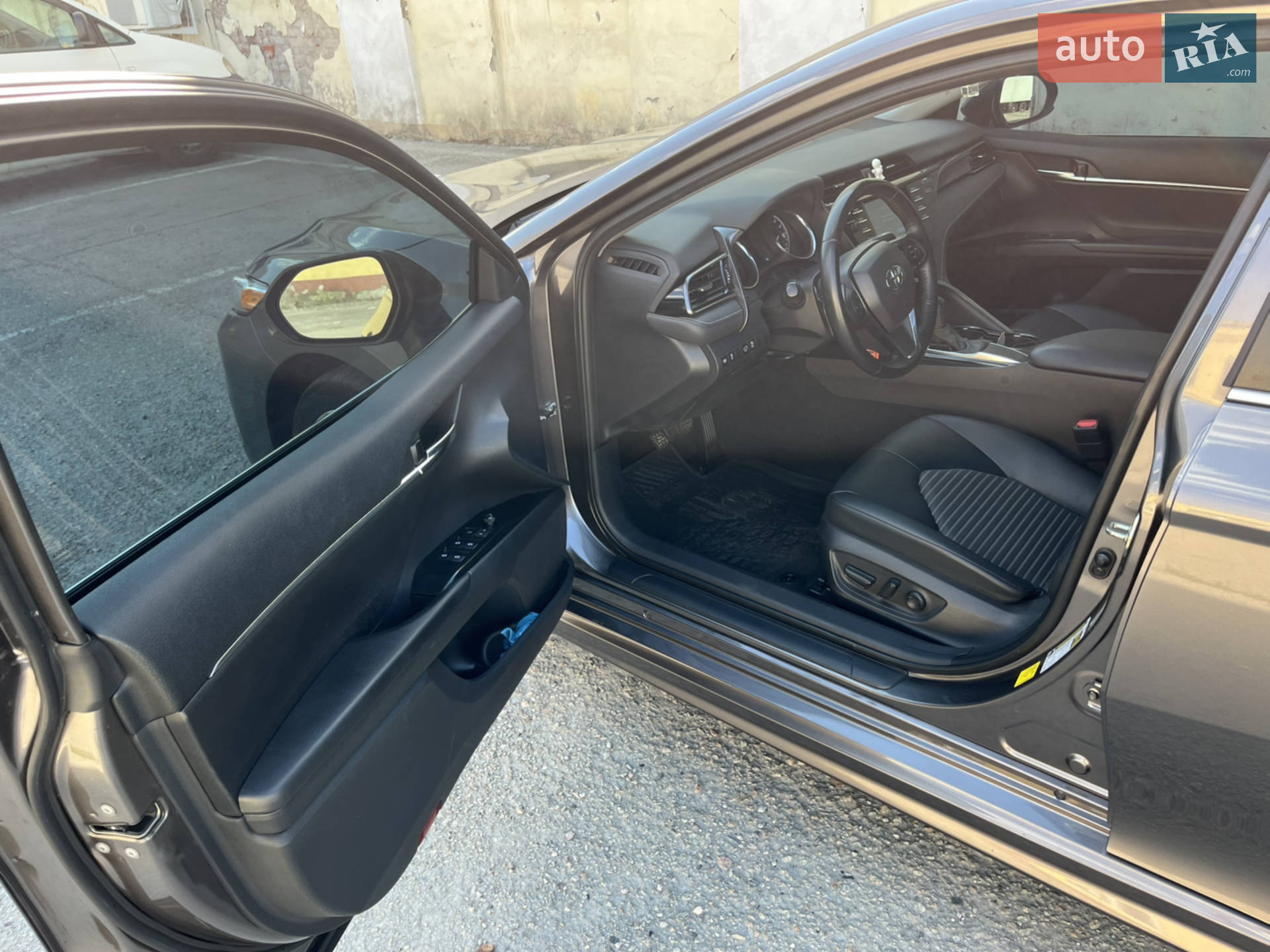 2020 Toyota Camry - мініатюра 15